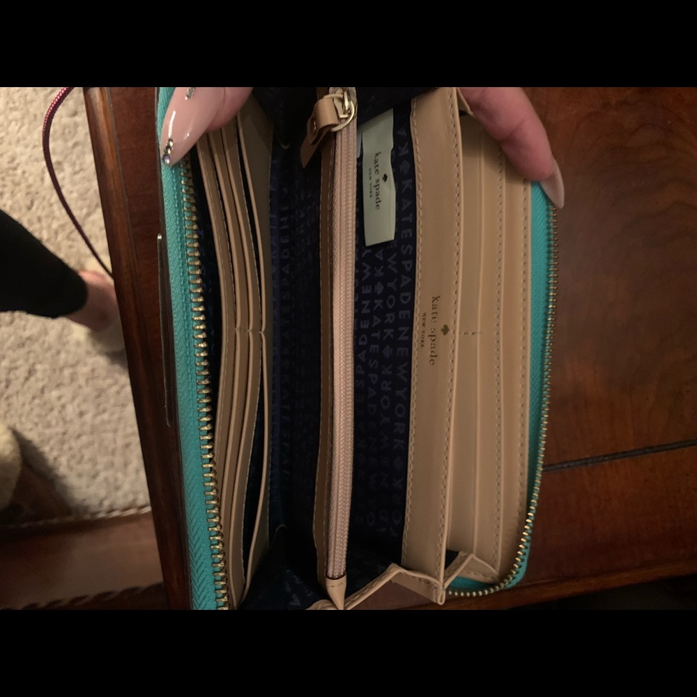 Kate Spade Wallet - Picture 2 of 2
